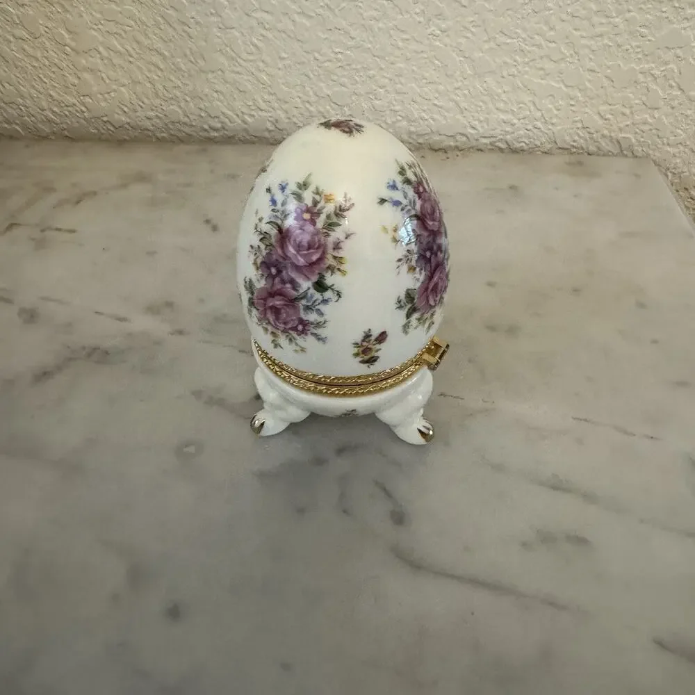 FORMALITIES BY‎ BAUM BROTHERS EGG FLORAL AND WHITE TRINKET BOX